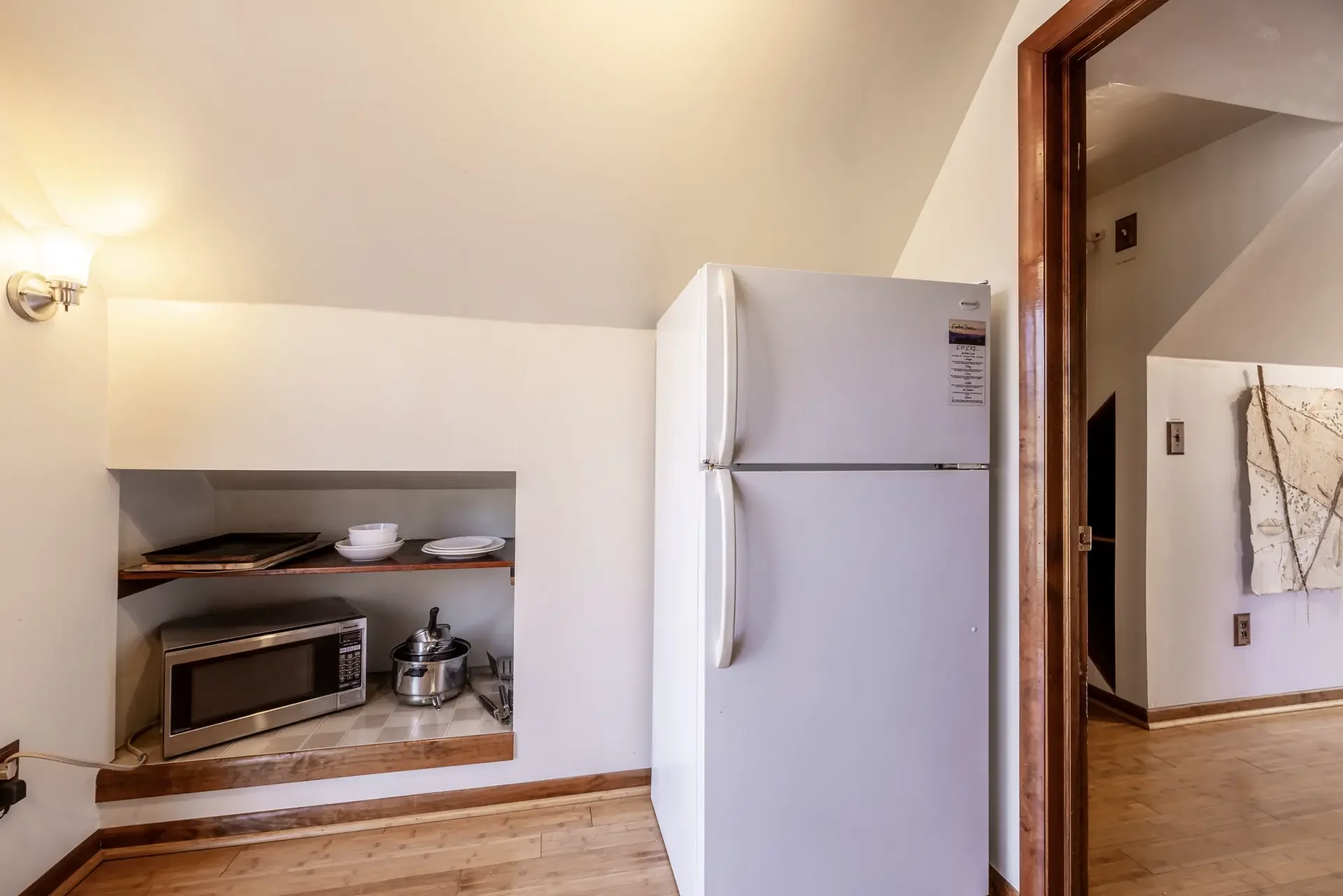 Balcony Suite - Image 7
