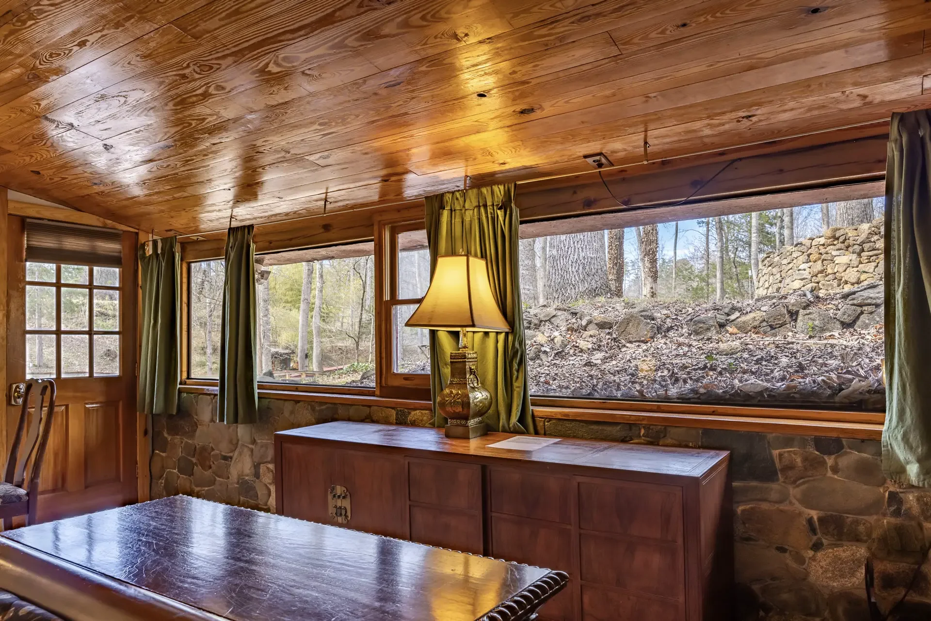 Castle Suite - Image 8