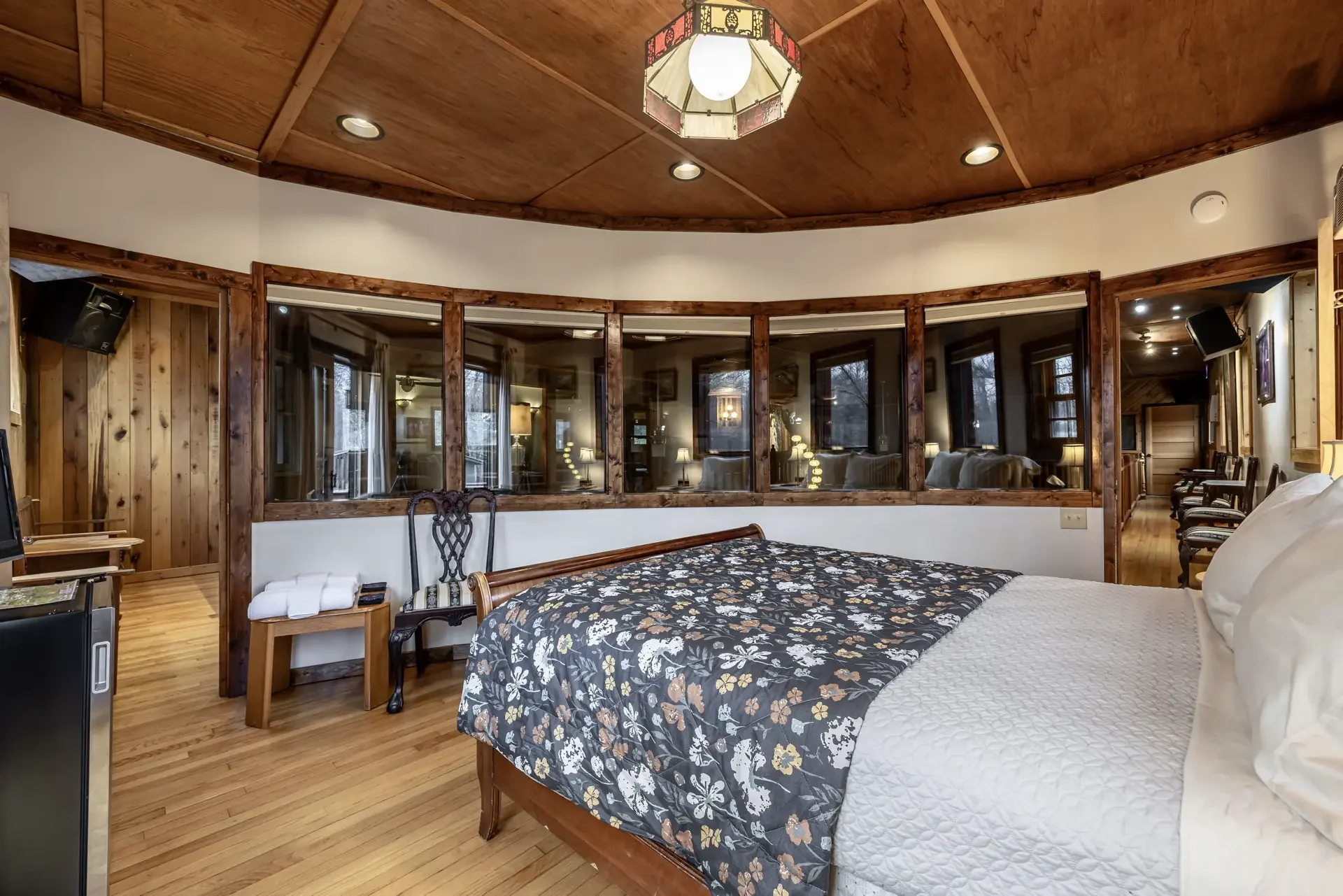 Crow’s Nest - Image 5