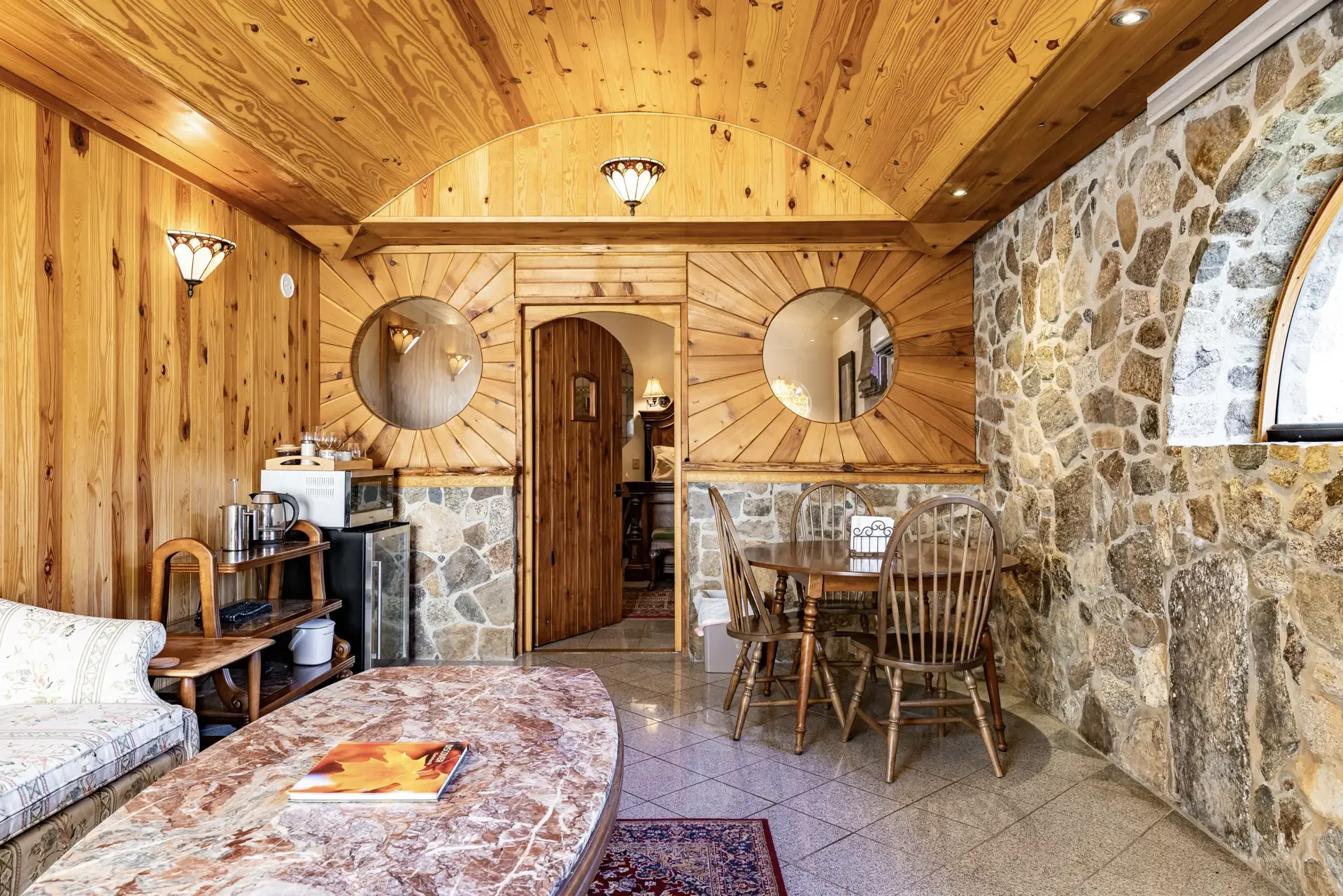 Shire Suite - Image 14