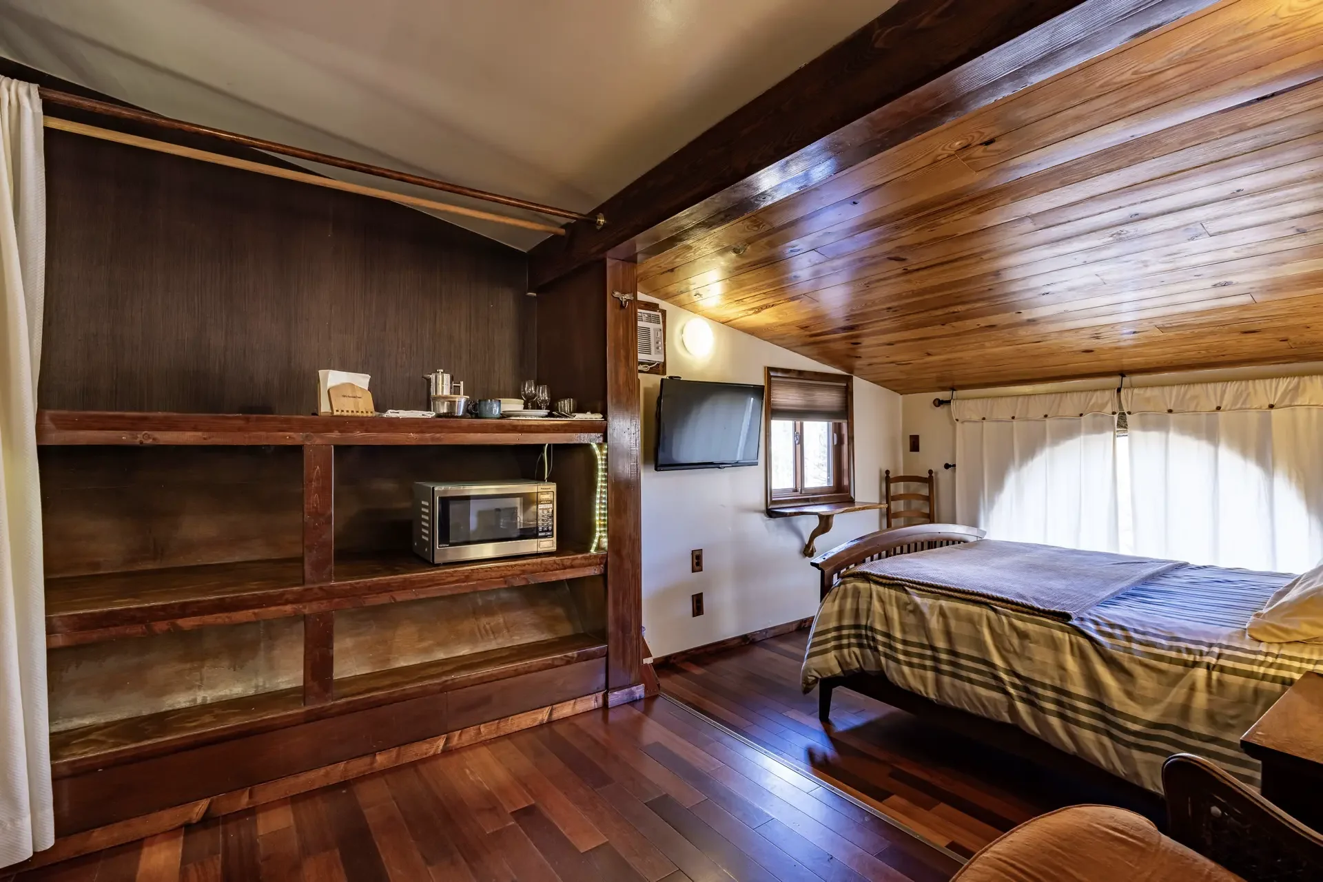 Suite Pea - Image 5