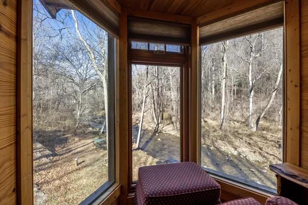 Log Cabin on the River - Thumbnail 13