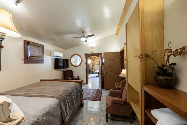 Shire Suite - Thumbnail 2