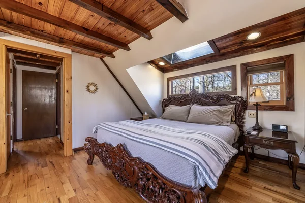 White Lotus Suite